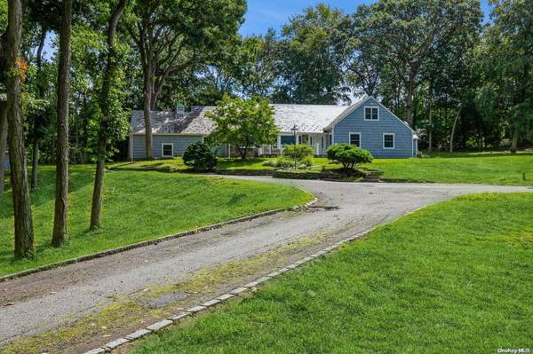 Brookville, NY 11545,36 Farmstead LN