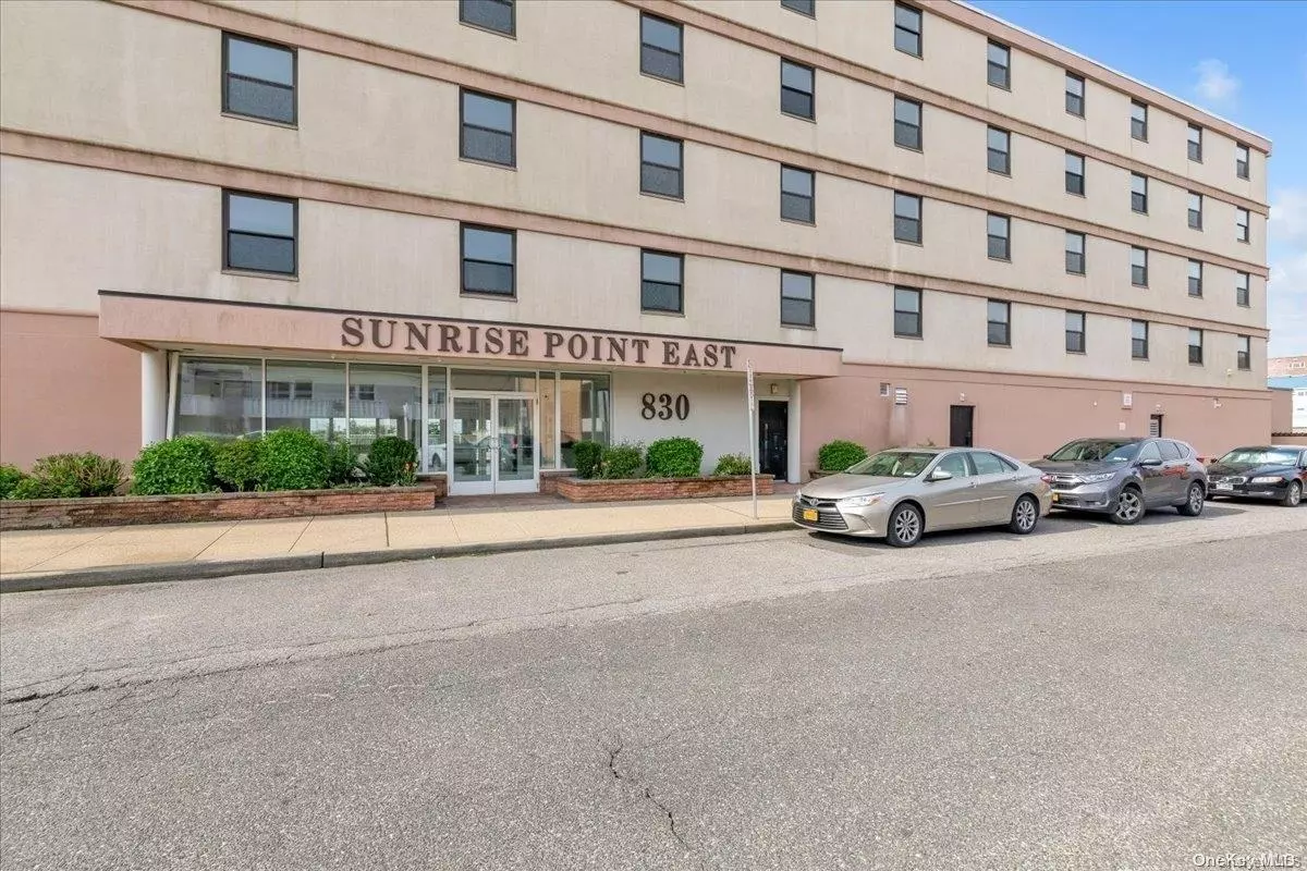 Long Beach, NY 11561,830 Shore RD #3E