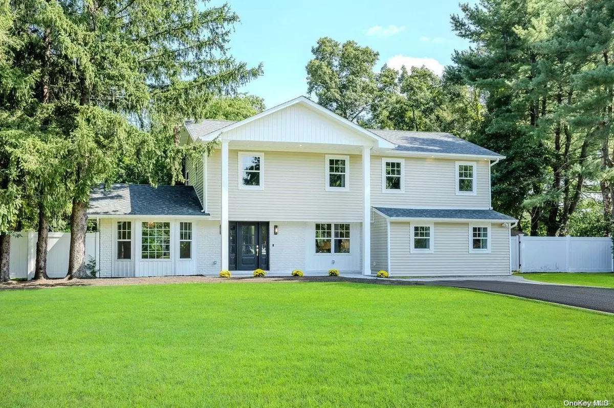 East Northport, NY 11731,12 Oxbow CT