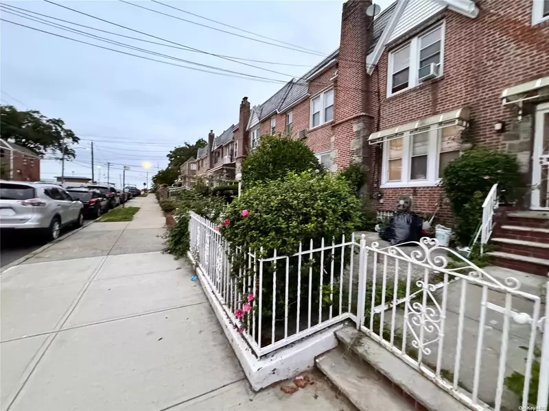 23-23 95th ST, East Elmhurst, NY 11369