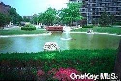 2 Bay Club DR #10Z4, Bayside, NY 11360