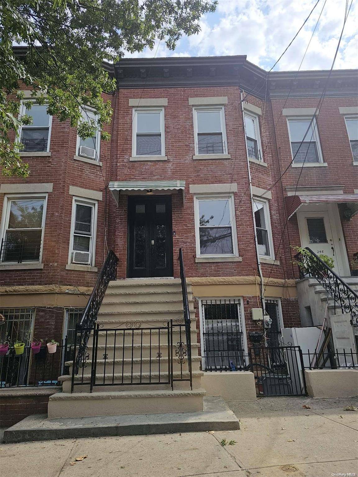 250 Etna ST #1, Brooklyn, NY 11208