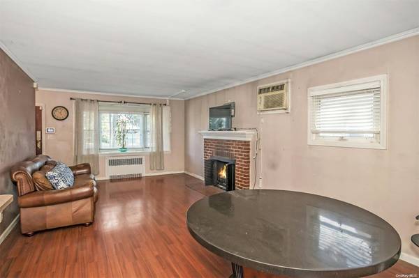 North Bellmore, NY 11710,1438 Dewey AVE