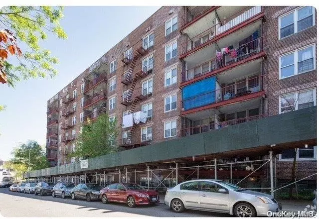 86-16 60 AVE #1L, Elmhurst, NY 11373