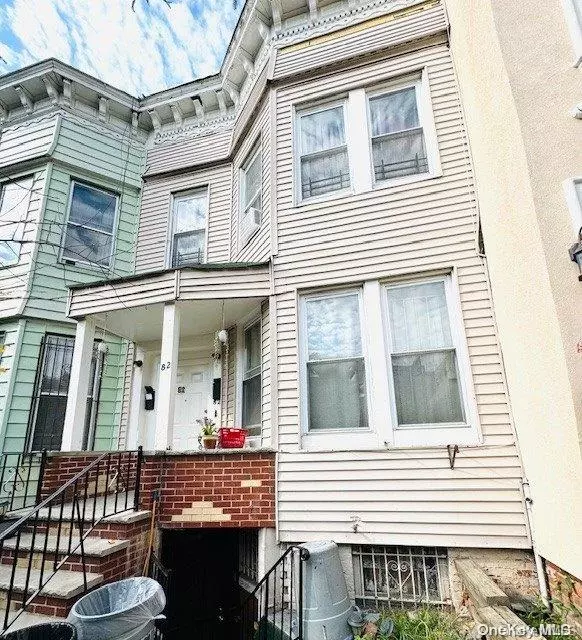 Brooklyn, NY 11226,82 Lott ST