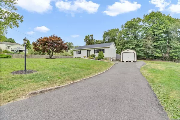 Wallkill, NY 12589,15 Countryman LN