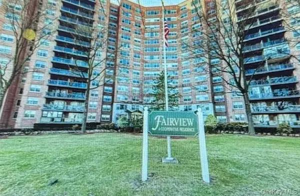 61-20 Grand Central Pkwy #A1104, Forest Hills, NY 11375