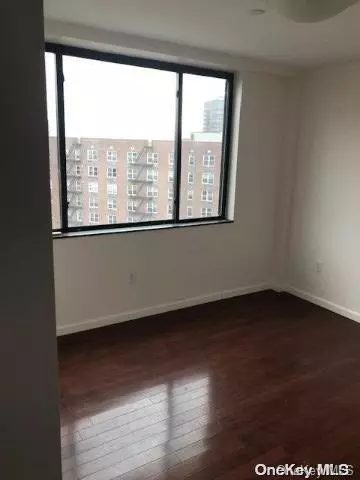 Flushing, NY 11355,136-46 41st AVE #7B