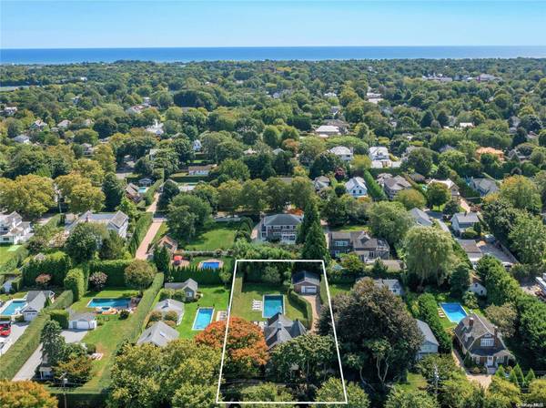 82 Powell AVE, Southampton, NY 11968