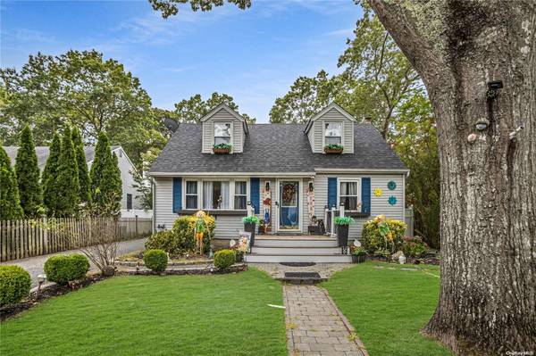 117 Forrest AVE, Shirley, NY 11967