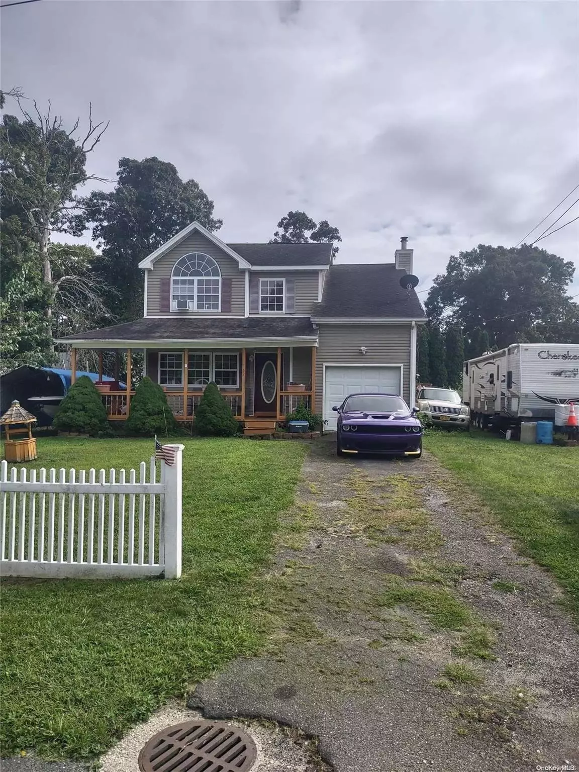 Shirley, NY 11967,52 Arpage DR