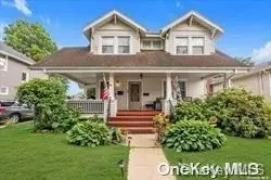 Lynbrook, NY 11563,88 Vincent PL