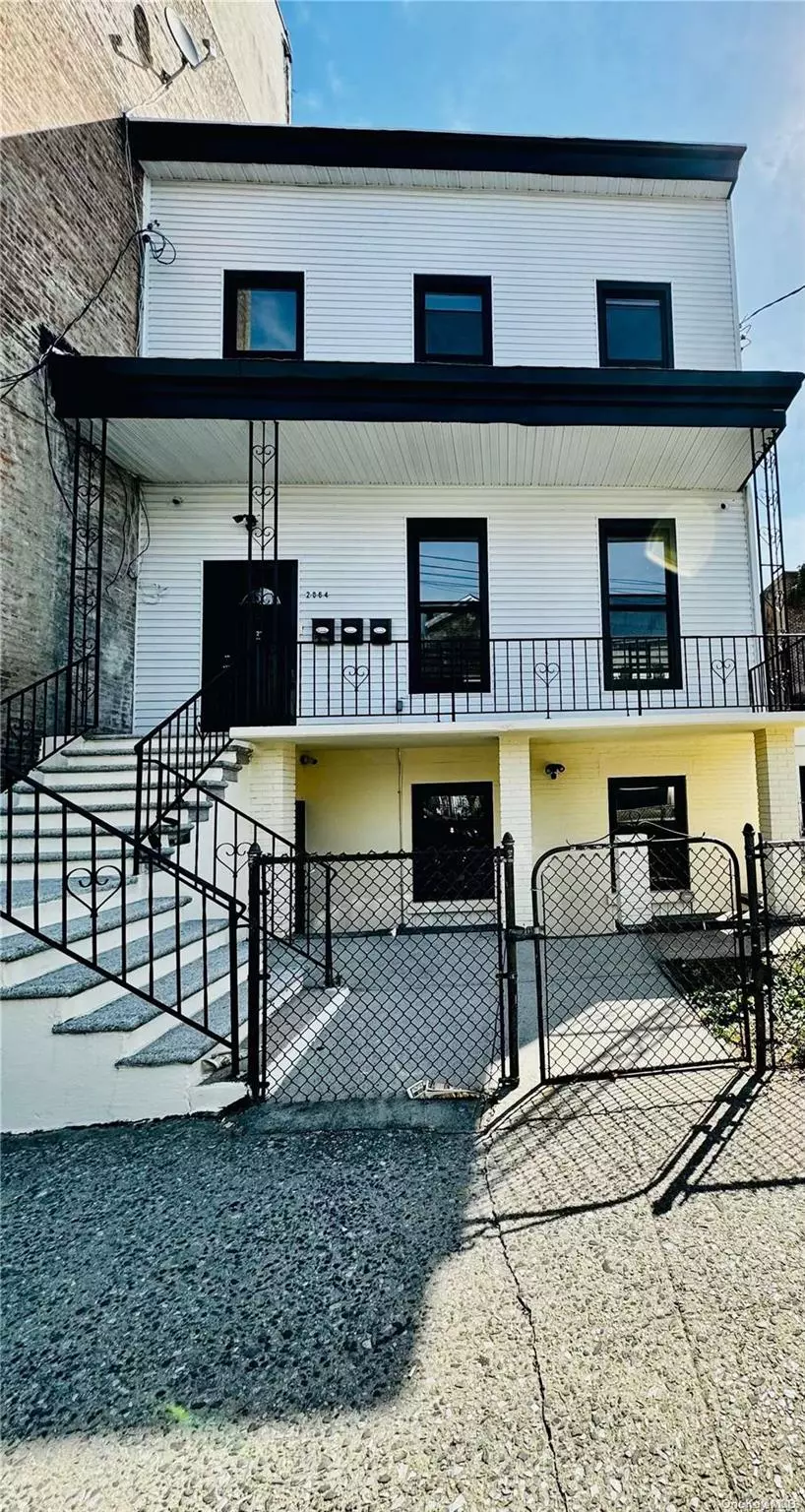 Bronx, NY 10457,2064 Bathgate #2