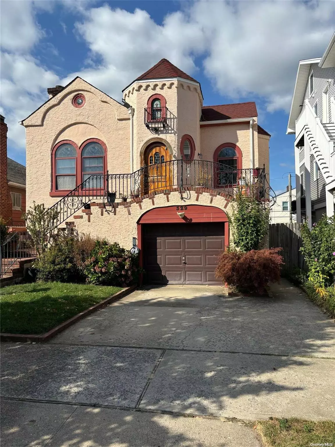 Long Beach, NY 11561,329 E Chester ST