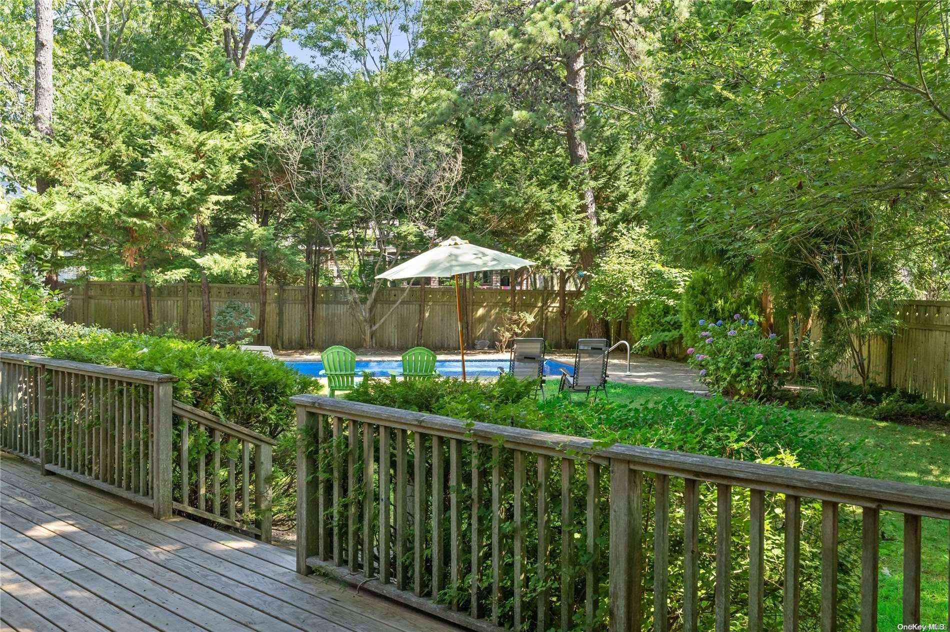 Hampton Bays, NY 11946,52 Sherwood RD