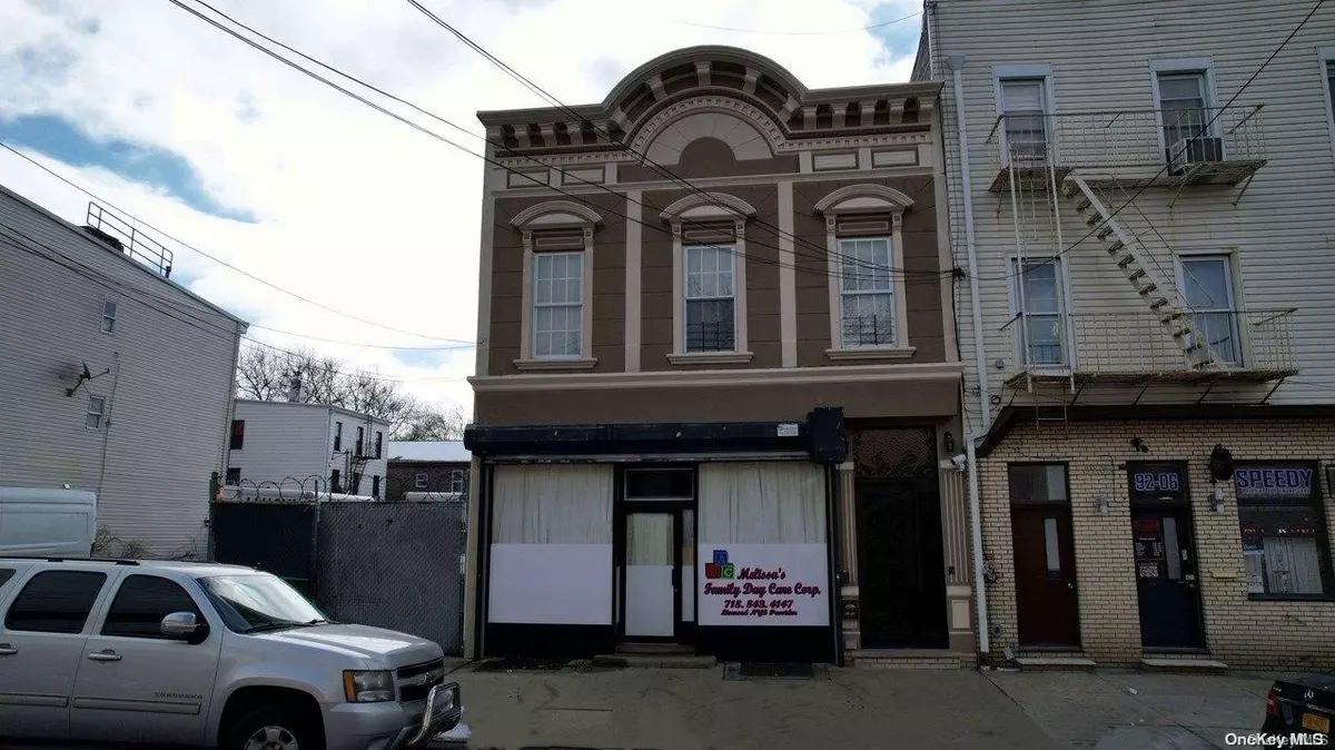 Ozone Park, NY 11416,92-08 95th AVE