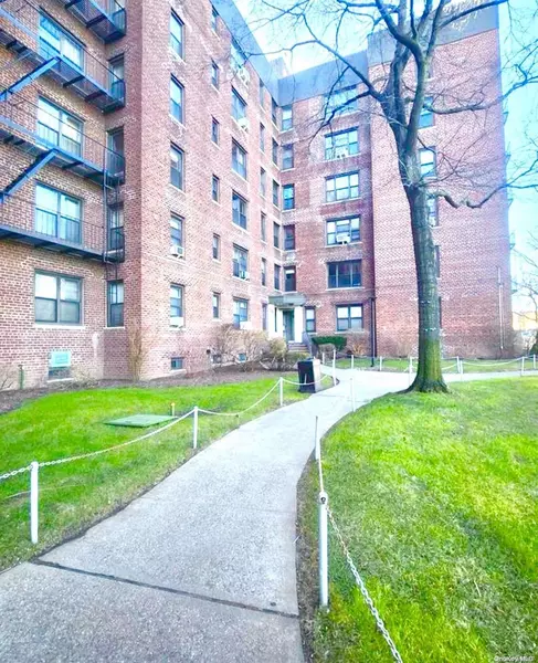 113-15 34 AVE #5C, Corona, NY 11368