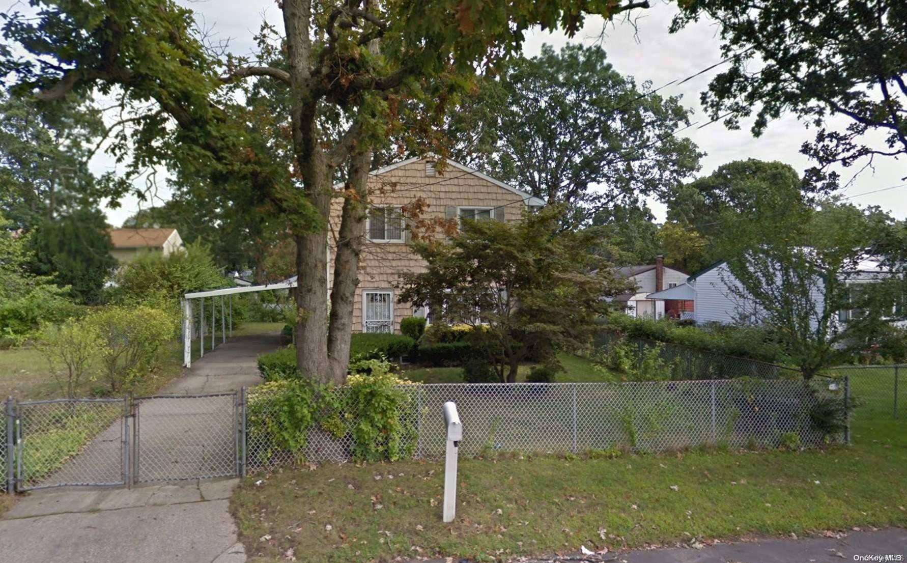 307 41st ST,  Copiague,  NY 11726
