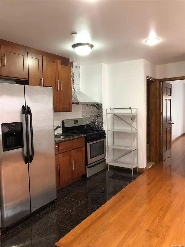 Flushing, NY 11355,147-30 Barclay AVE #3B