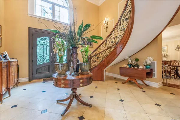 Woodsburgh, NY 11598,106 Willow RD