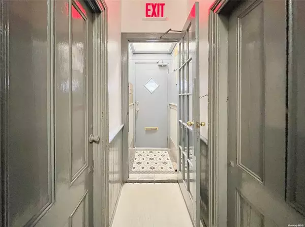 Brooklyn, NY 11249,127 N 4th ST