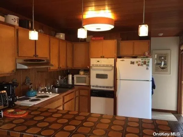 Seaview, NY 11770,18 Beachwold AVE