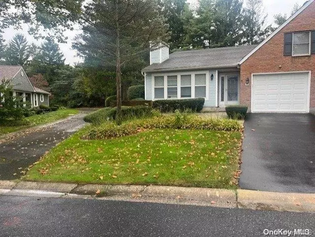 Mount Sinai, NY 11766,70 Hearthside DR #N/A