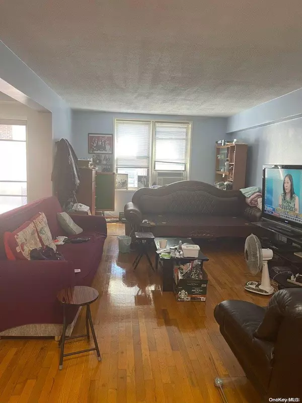 Flushing, NY 11355,141-05 Northern BLVD #6K