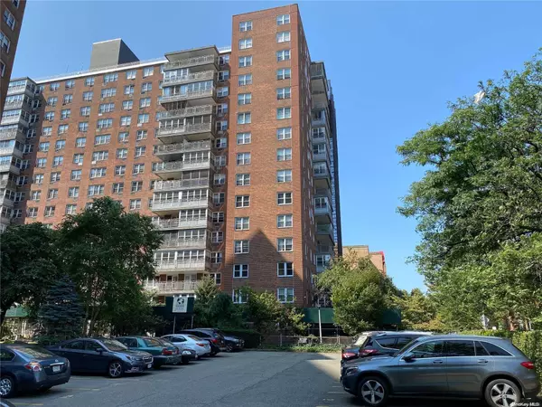 Flushing, NY 11355,138-10 Franklin AVE #14