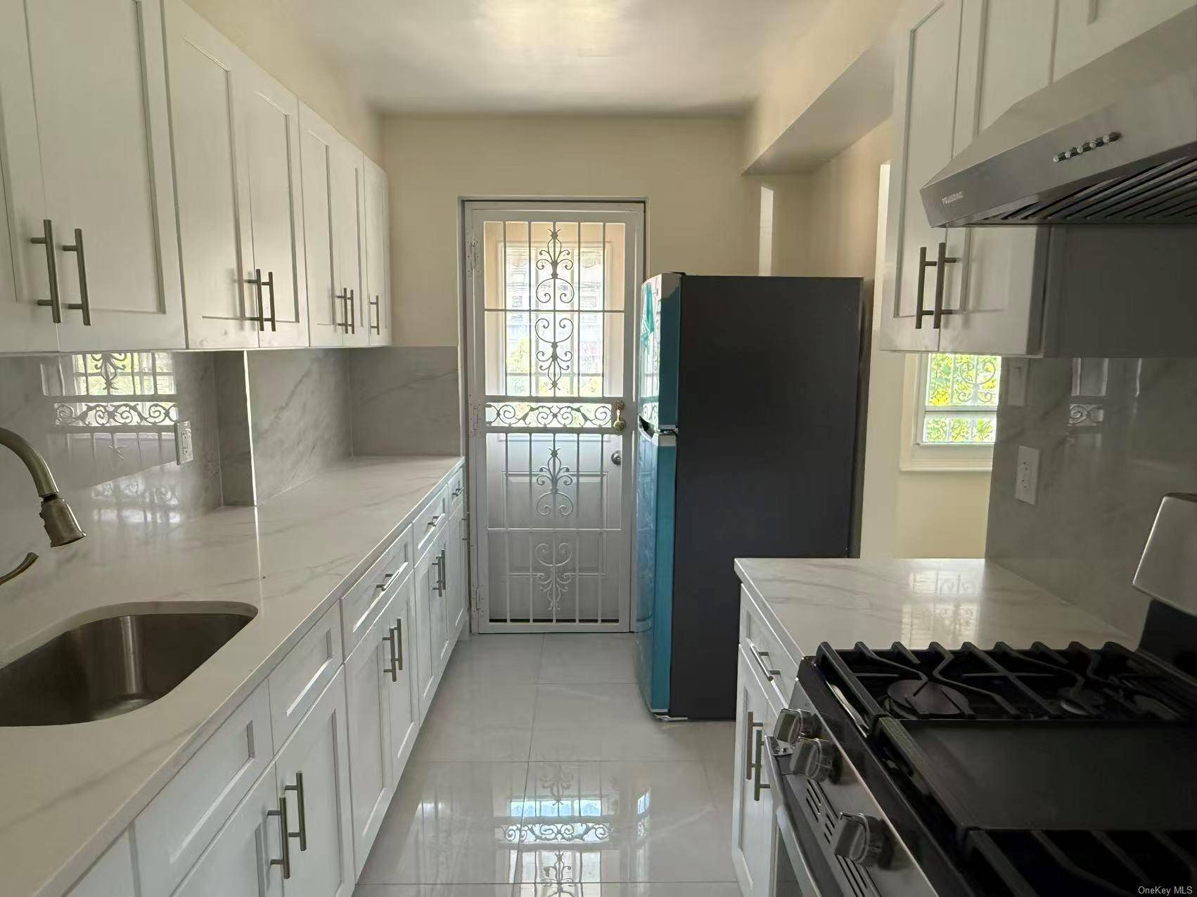 Flushing, NY 11355,153-40 58th AVE