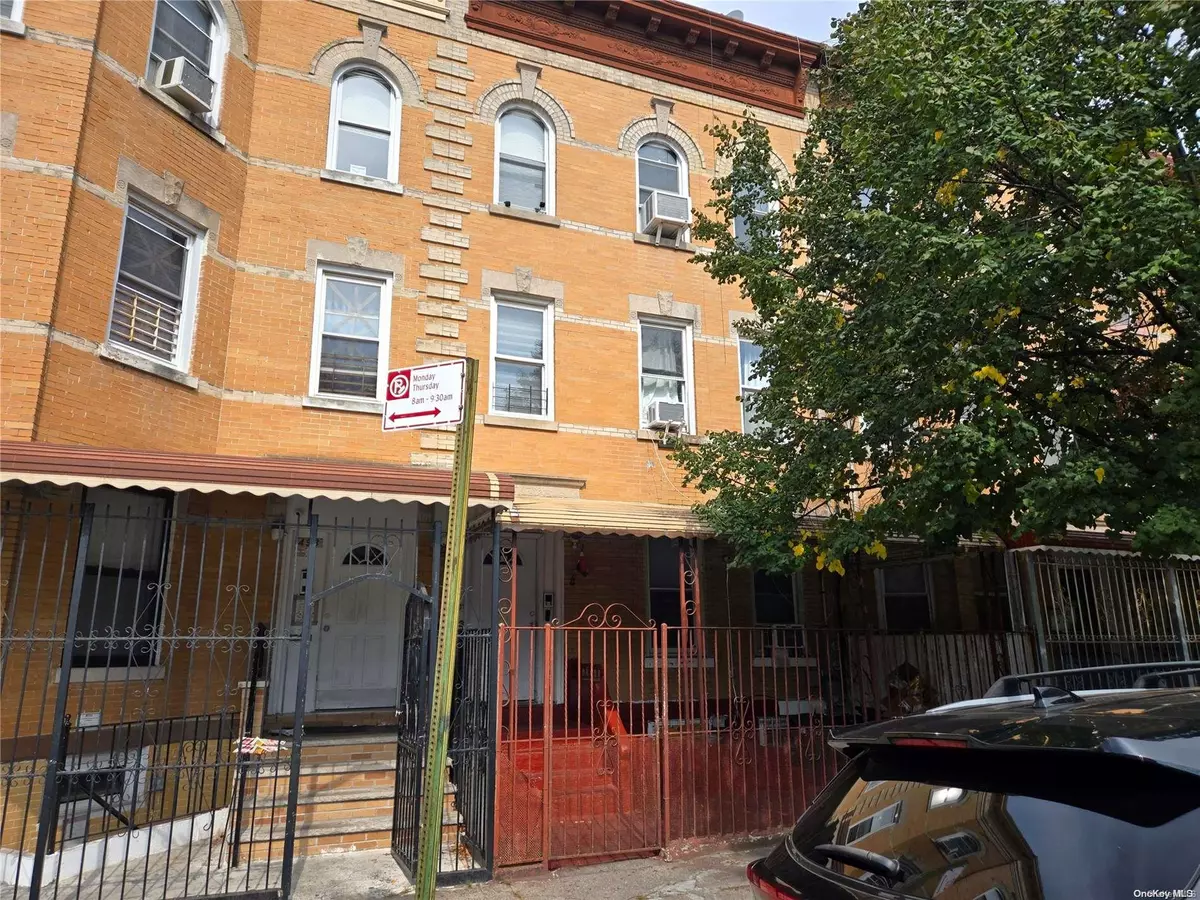 Brooklyn, NY 11208,495 Ridgewood AVE