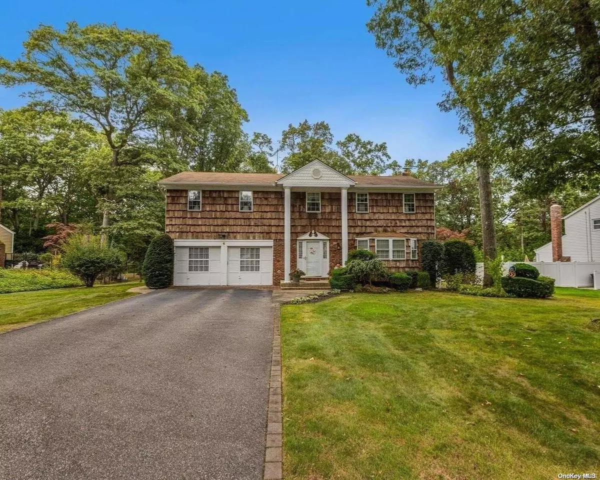 Hauppauge, NY 11788,6 Capitol CT