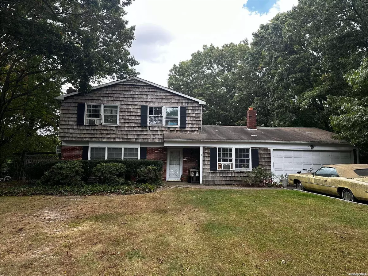 East Setauket, NY 11733,2 Little Hill RD