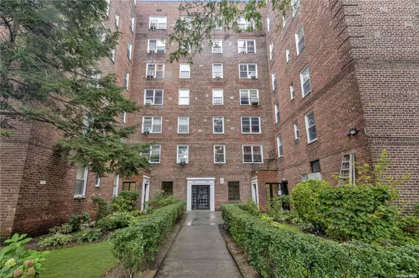 39-35 51 ST #1A,  Woodside,  NY 11377