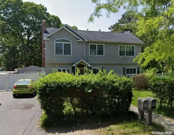 Bay Shore, NY 11706,6 Sonia RD