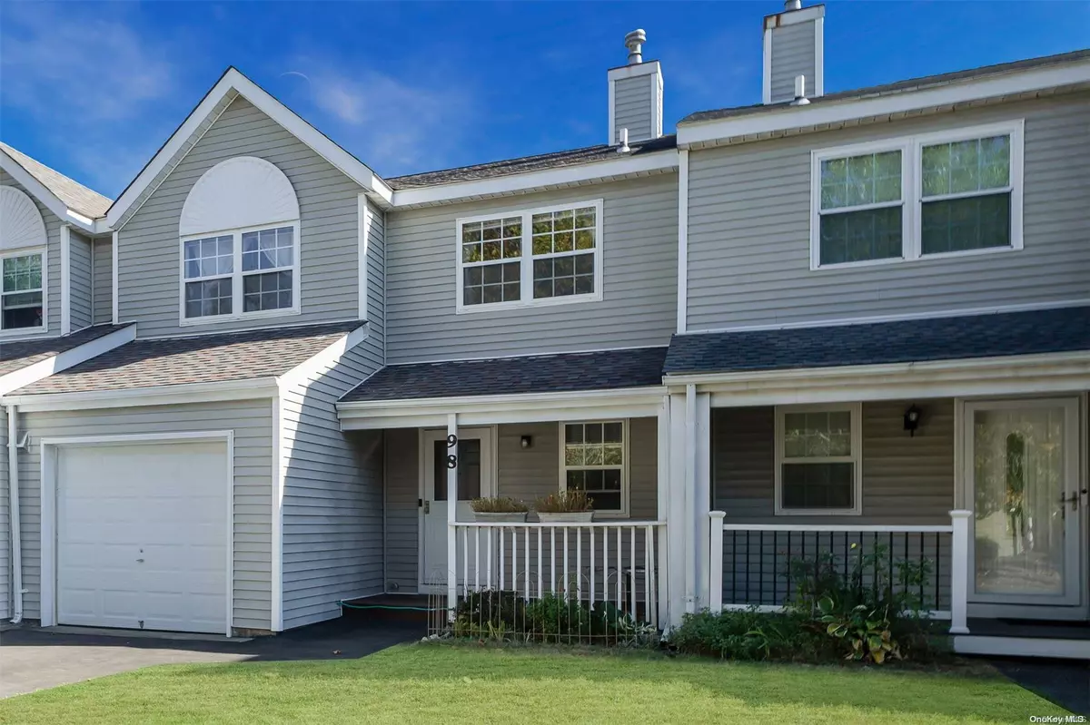 Central Islip, NY 11722,98 Mckinney ST