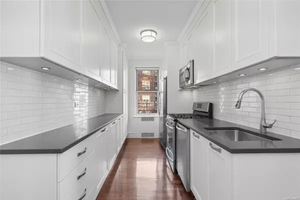 73-12 35th AVE #B44, Jackson Heights, NY 11372