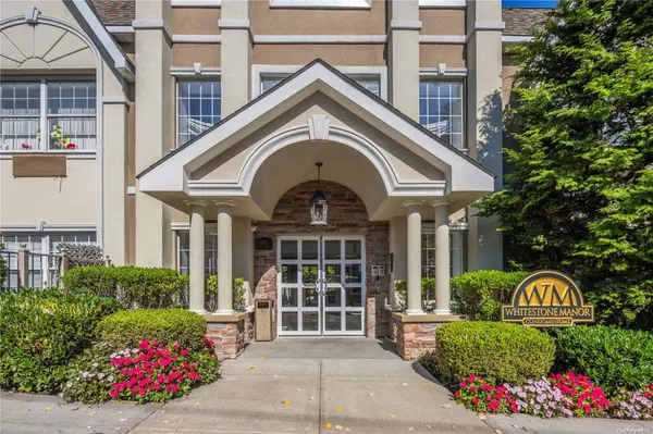 150-31 12th AVE #111, Whitestone, NY 11357