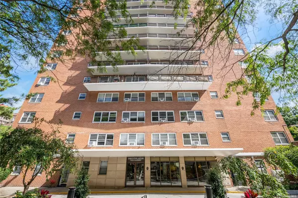 75-35 112 Street #12 C/B, Forest Hills, NY 11375