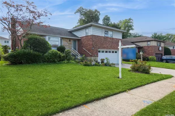 North Bellmore, NY 11710,2168 Jackson PL