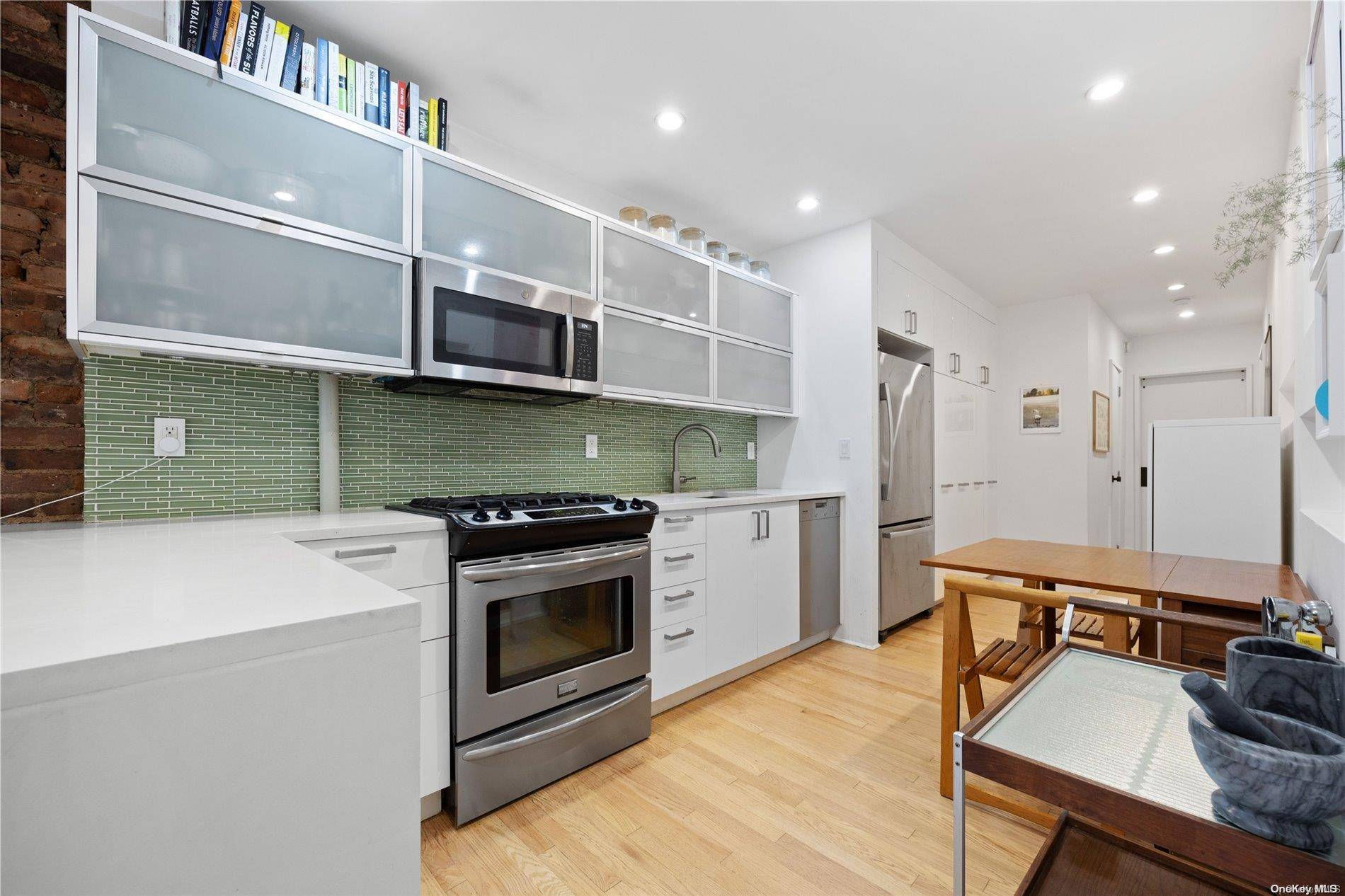 Brooklyn, NY 11231,533 Clinton ST #2AB