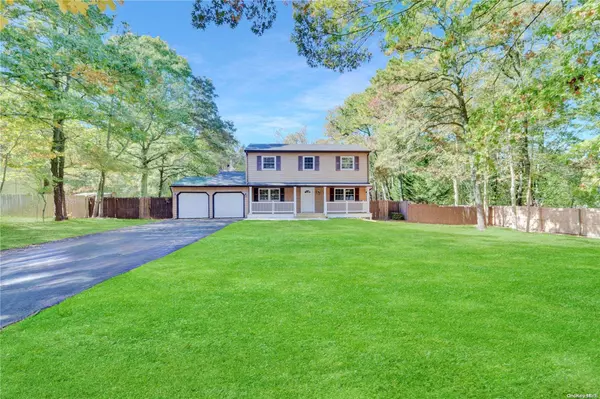 Medford, NY 11763,6 Timber Trail LN