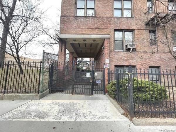 Flushing, NY 11354,141-05 Northern Blvd #7H