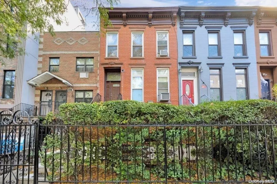 964 Gates AVE, Bed-stuy, NY 11221