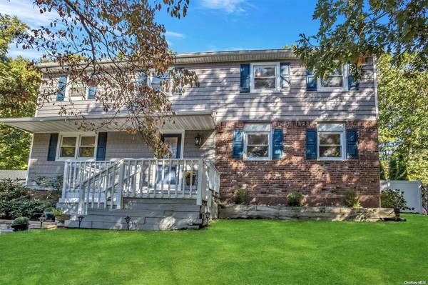 Smithtown, NY 11787,60 Sheryl CRES