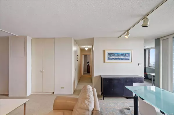 Bayside, NY 11360,2 Bay Club DR #21Y