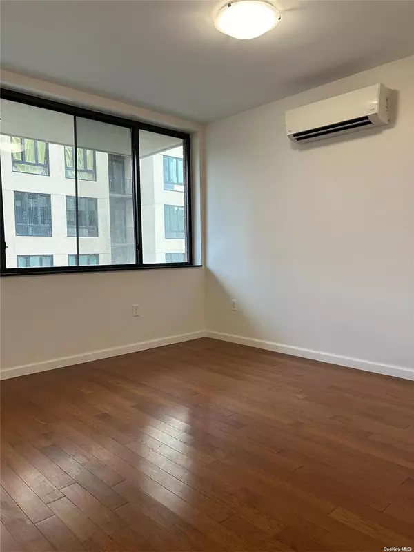 Flushing, NY 11355,136-46 41st AVE #2A