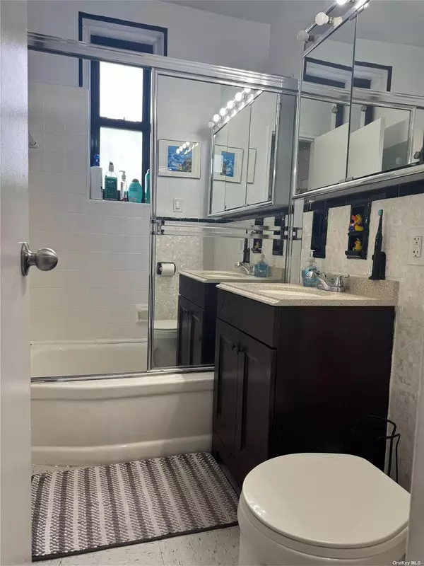 Jackson Heights, NY 11372,3307 91st ST #6F