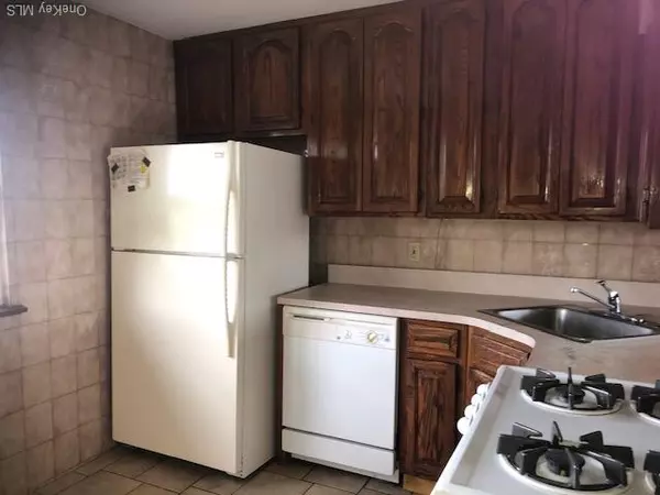 Freeport, NY 11520,69 E 1st ST