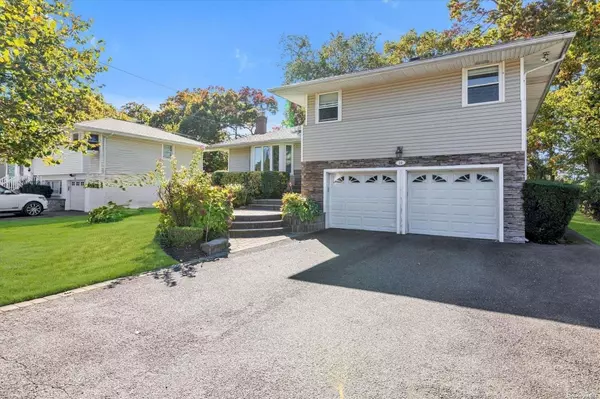 Jericho, NY 11753,29 Mellow LN